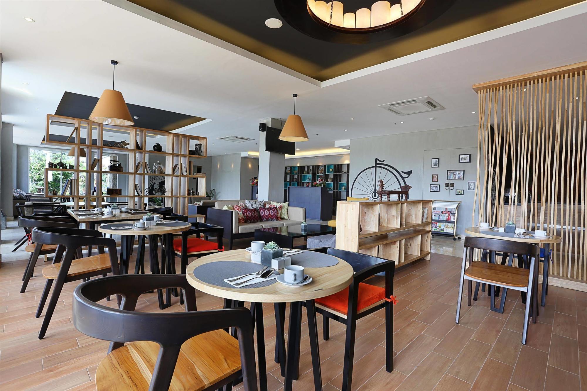 Azana Boutique Hotel Denpasar Экстерьер фото