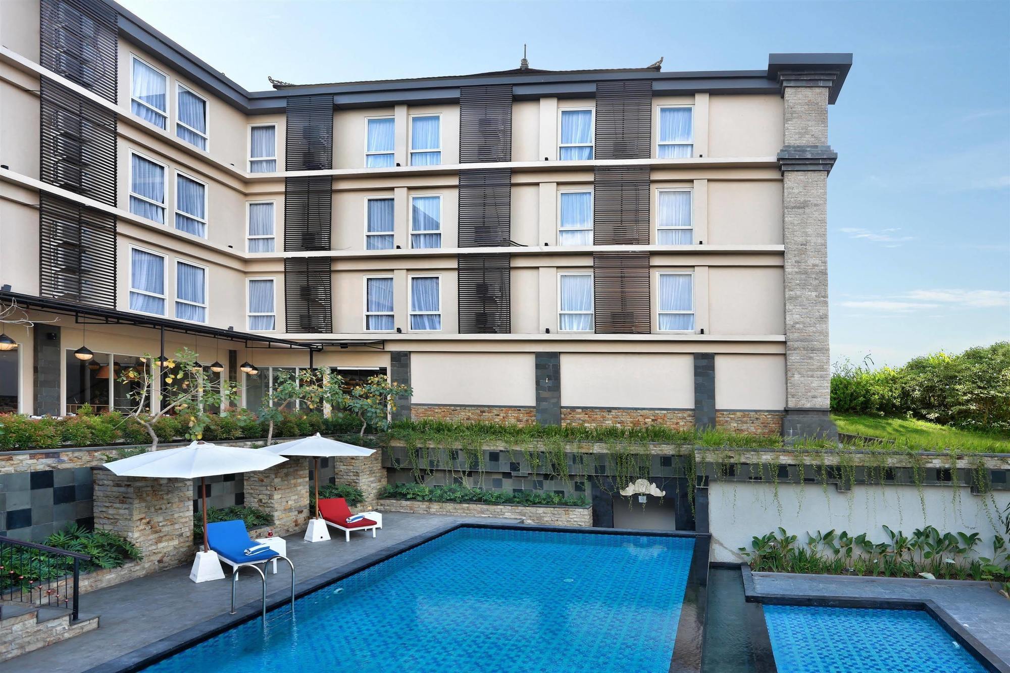 Azana Boutique Hotel Denpasar Экстерьер фото