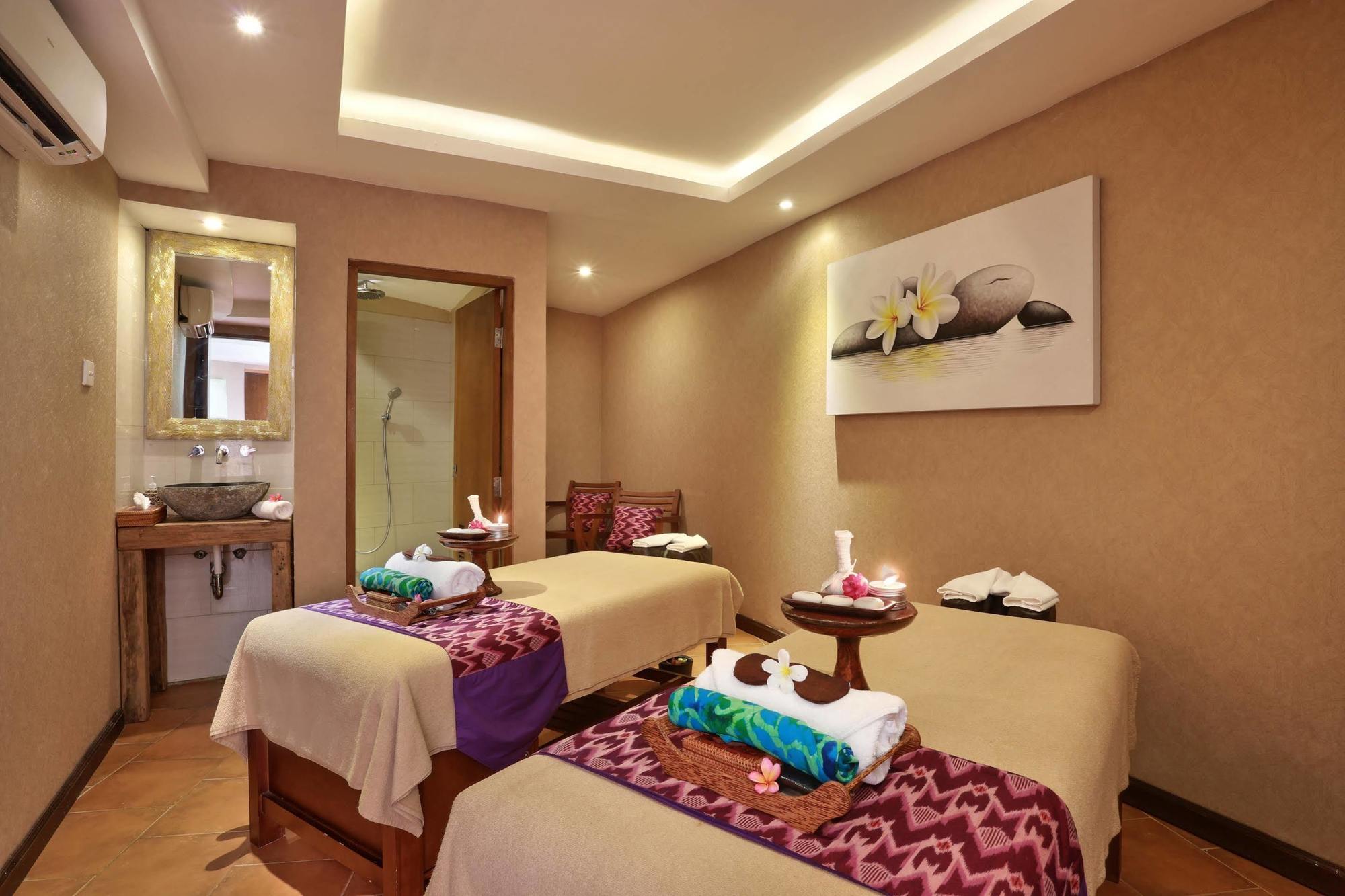 Azana Boutique Hotel Denpasar Экстерьер фото